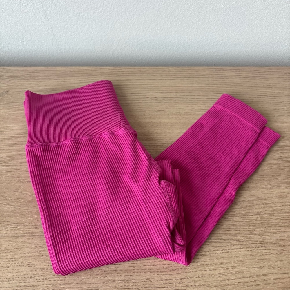 Pink Ribbed Women’s Leggings